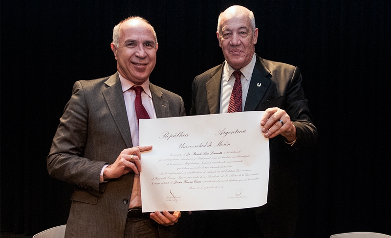 Lorenzetti fue distinguido por la Universidad de Morn con el ttulo de Doctor Honoris Causa