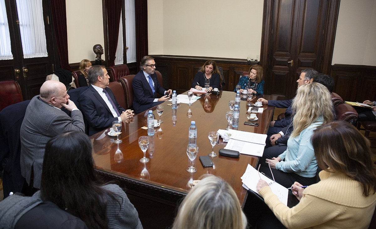 Highton encabez la reunin de la Comisin de Menores de la Corte Suprema